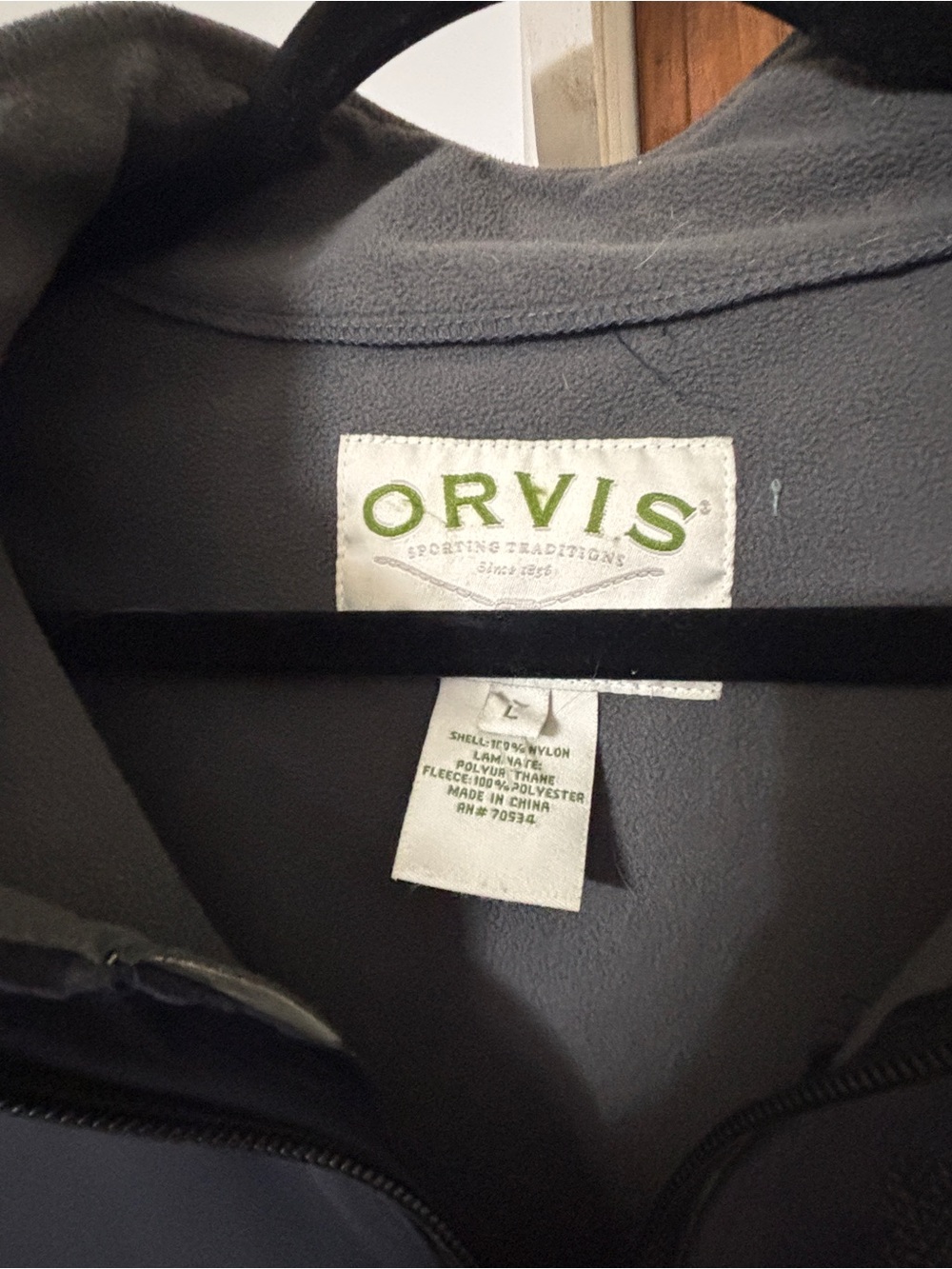 Orvis Men's Dark Navy Softshell Raincoat - Picture 2 of 6